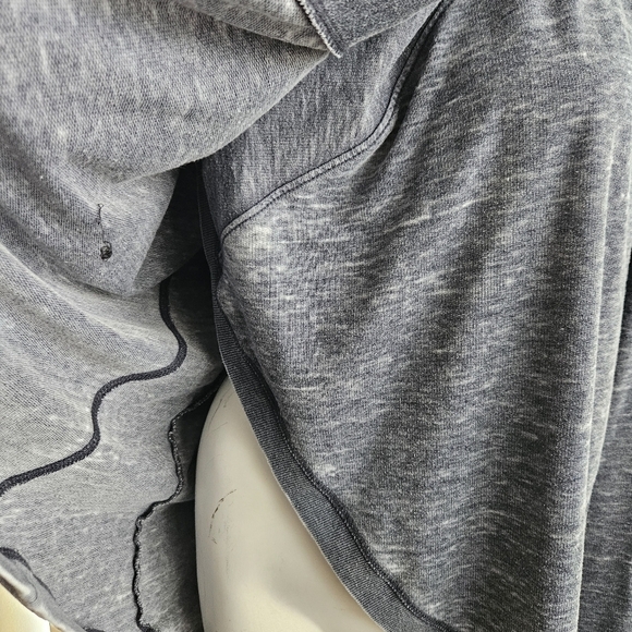 Halcyon Sweatshirt Cardigan Wrap Poncho Gray - Women Size Medium - Picture 5 of 9